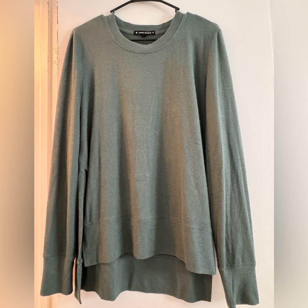 Emerald green casual cotton long sleeve top, M/L.